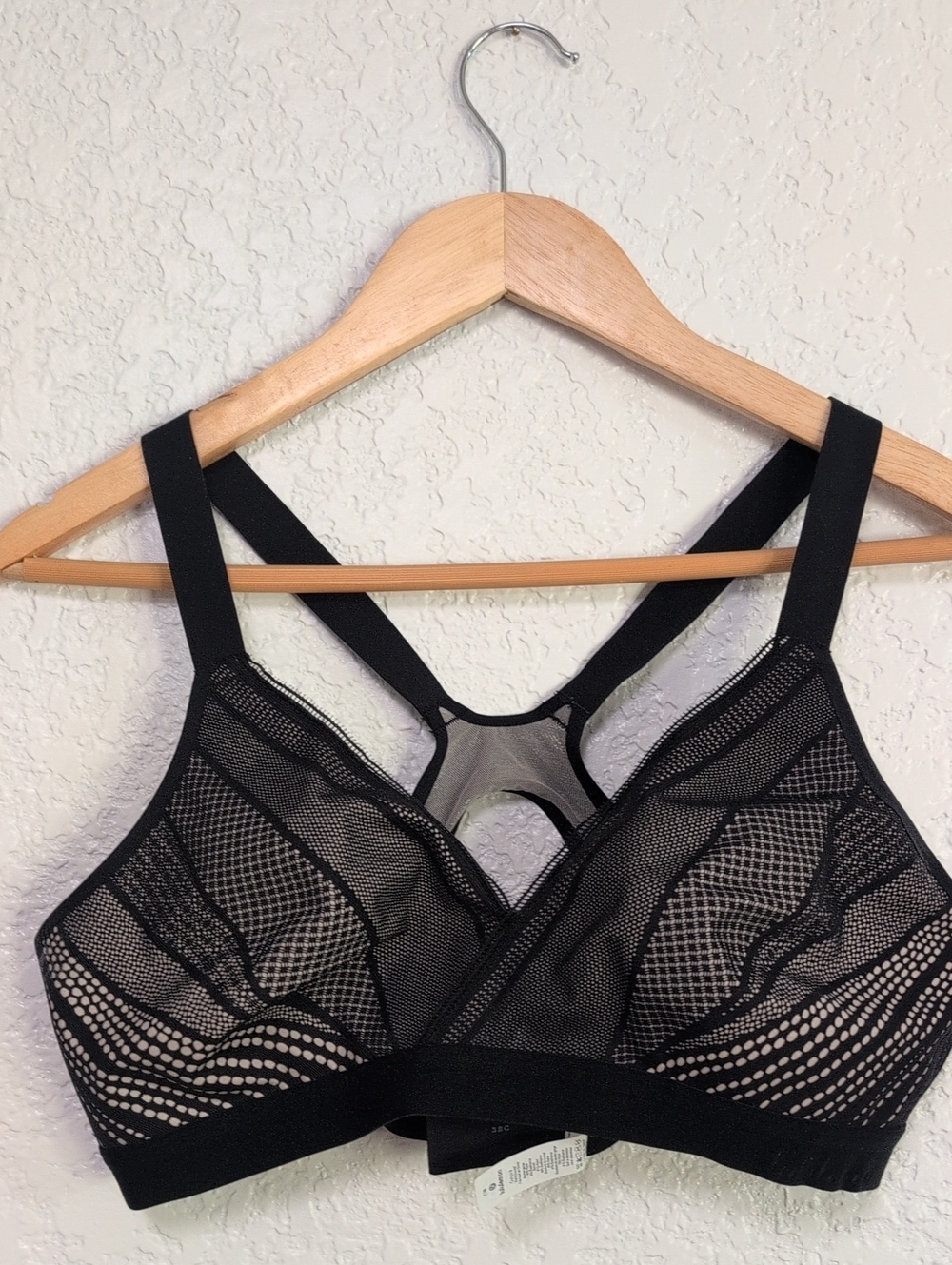 lululemon athletica Black Mesh Wireless Sports Bra
